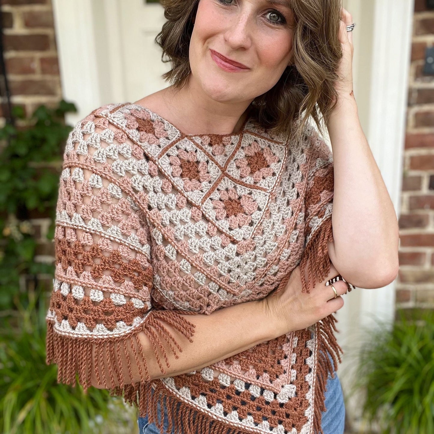 CROCHET PATTERN / Granny Square Poncho Pattern / Swoncho with Sleeves / Beginner Crochet Poncho Pattern