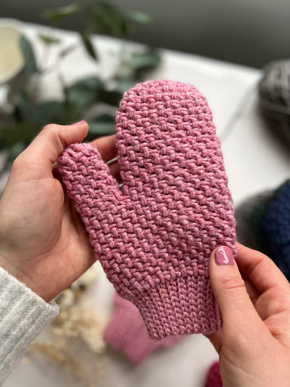 CROCHET PATTERN & VIDEO/ Herringbone Moss Stitch Crochet Mittens / Textured Crochet Gloves / Baby to Adult Size Pdf Crochet Pattern