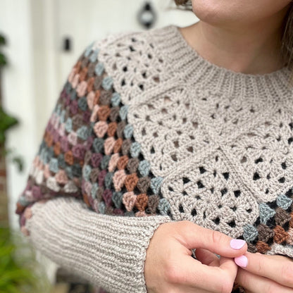 CROCHET PATTERN / Granny Square Poncho Pattern / Swoncho with Sleeves / Beginner Crochet Poncho Pattern